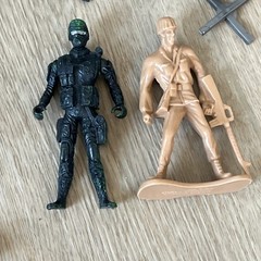 VTG Large Mixed Lot of Military & Other Action Figures & Accessories