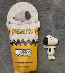 Culturefly Peanuts Huggers SNOOPY Decorative Vinyl Mini Figure Open Box NEW