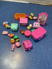 Shopkins Large Lot Figures Food Dolls Furniture 500 + Mixed Years Generations