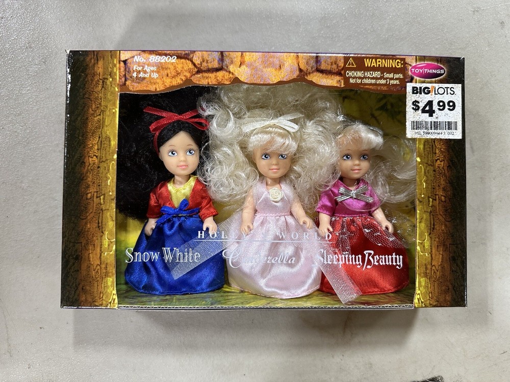 Holly’s World Collectibles SNOW WHITE, CINDERELLA, & SLEEPING BEAUTY C24 #2