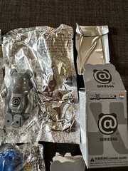 Bearbrick Series 46 Flag Ukraine Jon Burgerman Basic – 100% Be@rbrick – 3 Pack