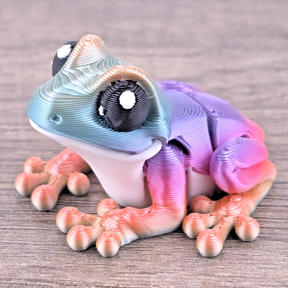 Mini Candy Rainbow Frog Flexi Fidget Toy – Articulated Desk Pet 3D Printed 1.5″