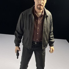 Mezco Toyz Breaking Bad 6 inch Heisenberg Action Figure w/ Gun Bag Plastic