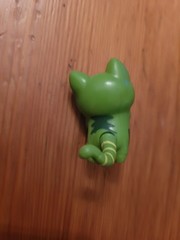 LOST KITTIES SERIES 1 Green Cat 1.5” Action Figure PVC BONBON 2018 Toy Heart Eye