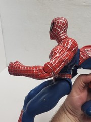 *WORKS* Marvel 2002 SpiderMan Kicking Punching 13″ Hero Action Figure Tobey