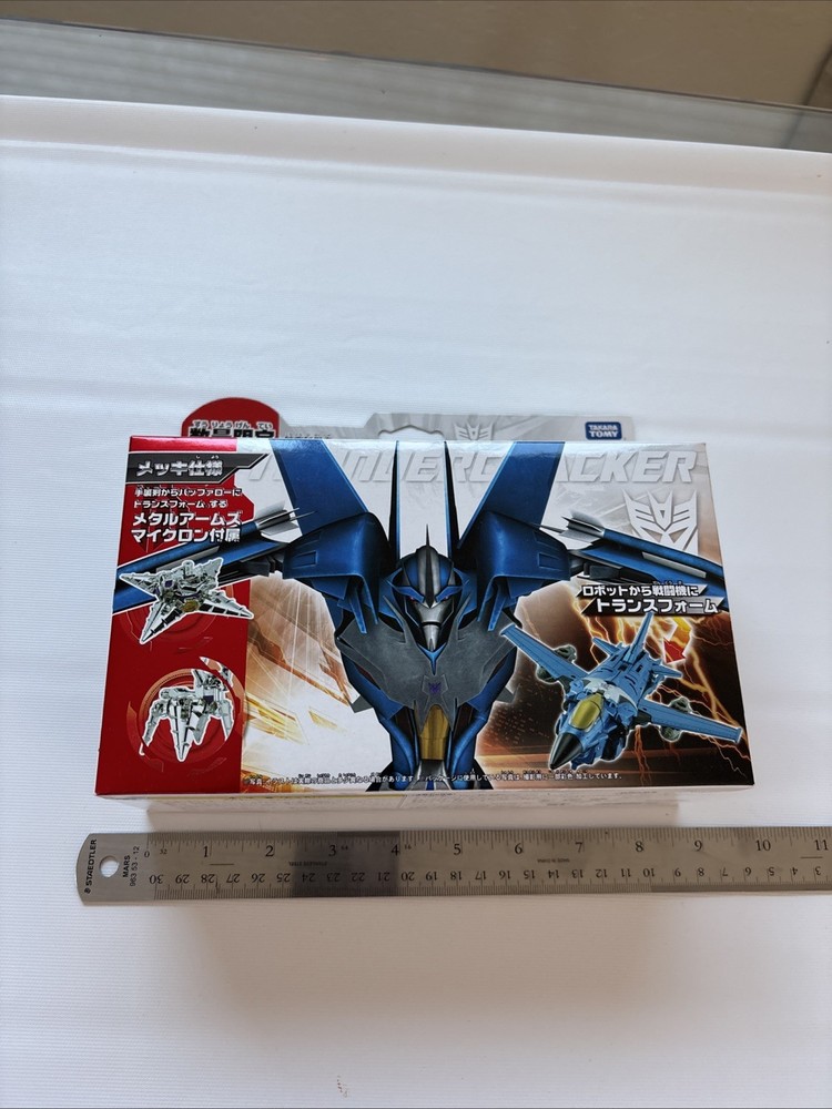 Transformers Takara Tomy Autobot AM Decepticon Thundercracker New Sealed
