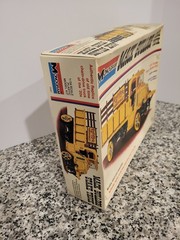 Mack Bulldog Stake Truck 1/24 MONOGRAM Model Kit MIB NEW Unbuilt