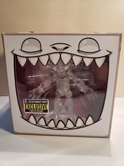 Plunderlings Drench Artic Entertainment Earth Exclusive & Hatchling Crate