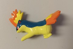 Poke Ball Blaster Yellow w/ Cyndaquil Line Figures & Battle Discs (Tomy, 2000)