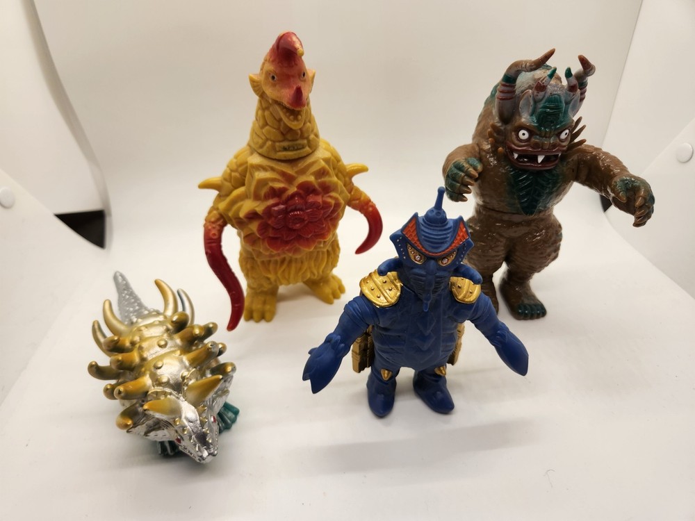 Bandai kaiju Ultra Monster Series Lot Of 4. Ultraman 1983 Godzilla