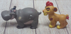 Disney The Lion Guard Figures Toys Lot of 2 Beshte Young Simba Hard Vinyl 4″