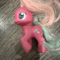 My Little Pony Friendship is Magic G4 Twirly Treats Brushable 2.5″ Figure