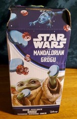 Hasbro Star Wars The Mandalorian & Grogu Snackin’ Grogu 6.5-Inch Action Figure
