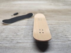Professional Wooded Fingerboard Mini Skateboard – PUNK