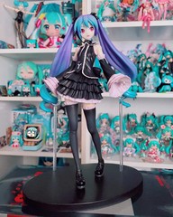 Hatsune Miku Project DIVA Future Tone Black Dress 17cm Anime Figure Toy
