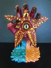 STRANGER THINGS – UPSIDE DOWN Custom Kidrobot Santa Cruz Screaming Hand Figure