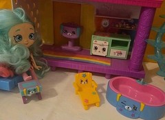 SHOPKINS Playset HAPPY PLACES Rainbow Beach +Reef Retreat +3 Dolls +Figures LOT