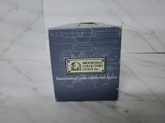 1994 GMC Suburban Bank 1:24 BROOKFIELD COLLECTORS GUILD Die Cast MIB Blue Silver