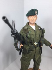 1/6 DRAGON JOHN WAYNE COL. MIKE KIRBY GREEN BERETS VIETNAM MOVIE M-16 COLT 1911