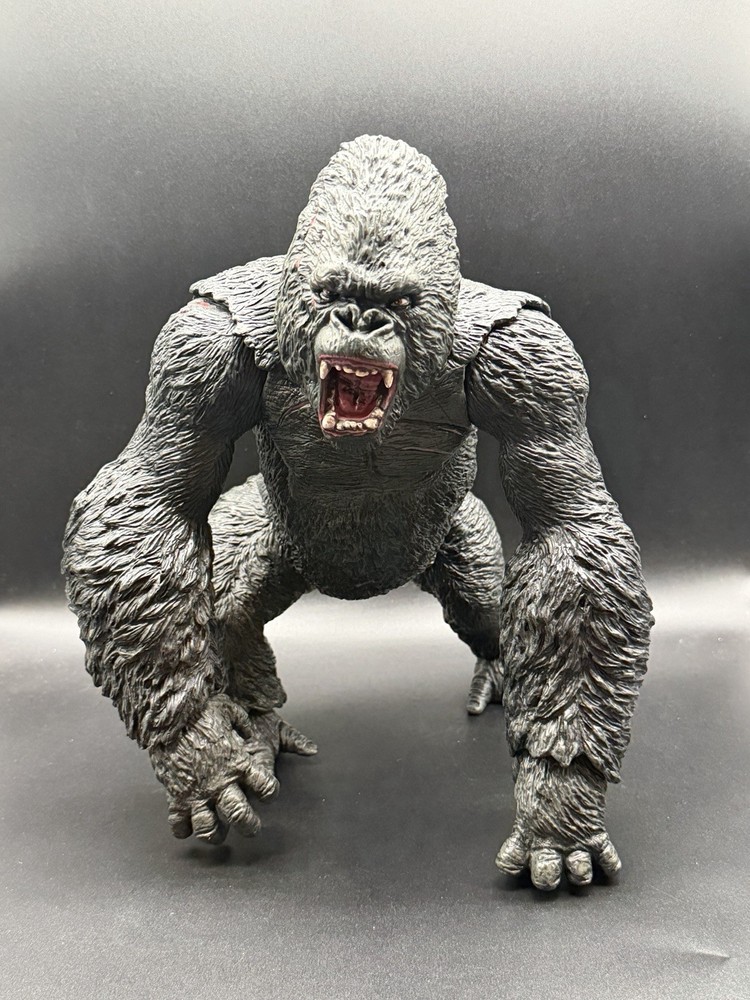 KING KONG 2006 MEZCO Scowling Mad Angry 15″ 8th Wonder Used Peter Jackson