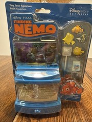 Disney Store Exclusive Pixar Finding Nemo Tiny Tank Aquarium
