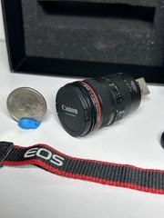 Canon Miniature Camera EOS 5D Mark III EF24-105mm F4L IS USM 8GB USB Flash Drive