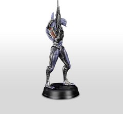 Dark Horse – Mass Effect: Legion Statue
