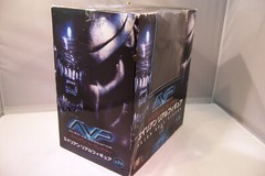 ALIEN VS PREDATOR: ALIEN REDHEAD XENOMORPH WARRIOR 9 in DELUXE ACTION FIGURE NEW