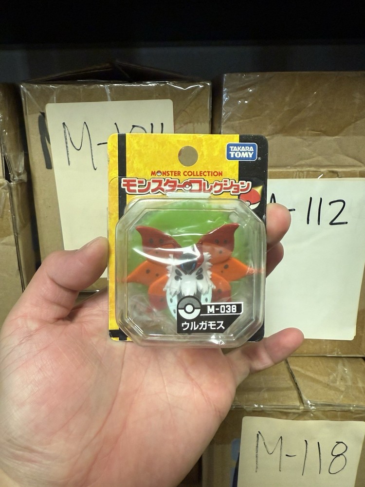 Takara Tomy Pokemon Monster Collection M-038 Volcarona Figure Brand New Rare