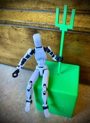 Dummy 13 Pixelated Tools and Weapons 17pcs Video Game inspired: backpack, sword