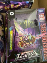 Lot Of 5 Transformers Toys Legacy United Kingdom MIB Kickback Buzzsaw Skullgrin