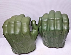 MARVEL 2015 Incredible Hulk Gloves – Green Cushion Foam – Open Hands – Costume