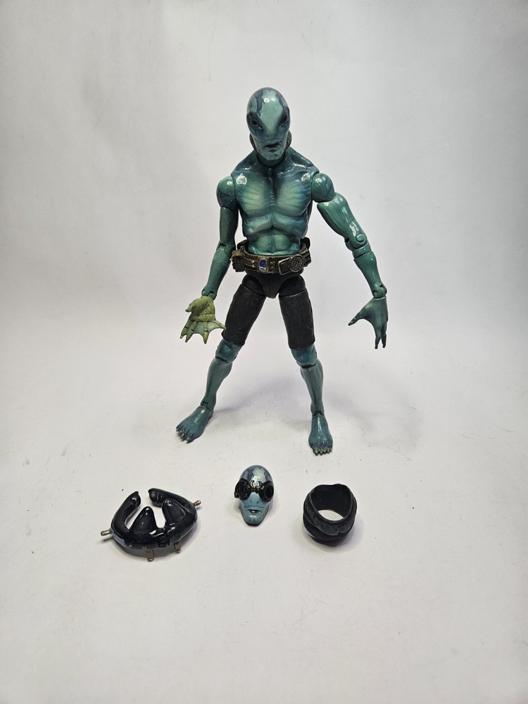 Mezco Toys Hellboy Abe Sapien Action Figure 2004 Loose