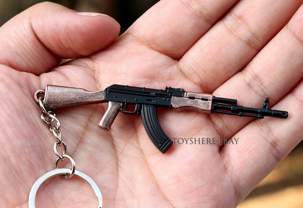 1/12 mini gun AK47 Assault Rifle full metal keychain toy gift 9cm battlefield