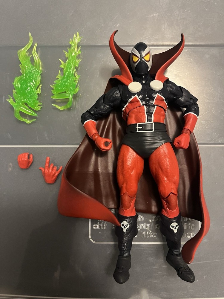 McFarlane Toys 30th Anniversary Debut Comic Spawn Action Figure Multiverse 7 Toy