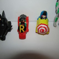 Lot of 7 DC Batman Robin Penguin Joker Harley Quinn Toys