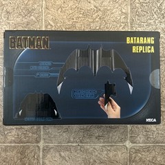 * SEALED * Neca: DC- Batman- Batarang 1:1 Replica Movie 1989 NIB * NEW *