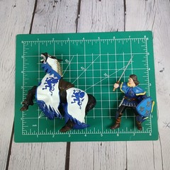 Papo Medieval Sword Shield-Decorated Horse BLUE+WHITE Action Figure 2000s Vtg