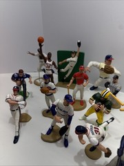 Starting Lineup Open Loose Lot 18 Figures Greg Maddox, Clemens, Maguire, Favre