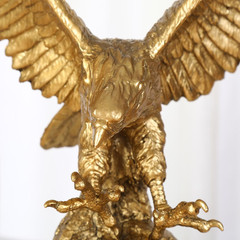 Golden Eagle Statue, Flying Wild Bird Eagle Decorative Bronze Patina Resin Figur