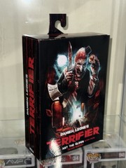 Neca Ultimate Terrifier Blood Soaked Art The Clown Action Figure