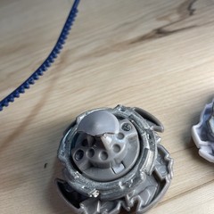 Lot of 3 Vintage Beyblades and Launcher Takara Hasbro 90s