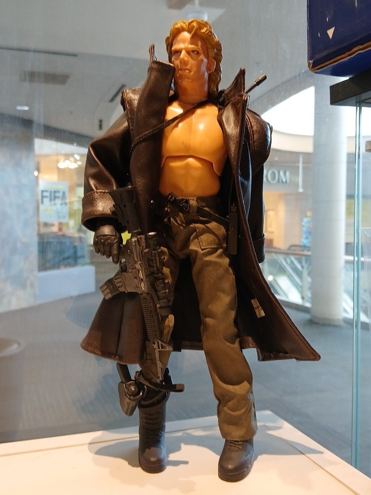 VINTAGE METAL GEAR SOLID 12″ LIQUID SNAKE ACTION FIGURE KONAMI 2002