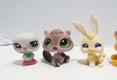 LITTLEST PET SHOP 6 FIGURES FROM 2009 LPS PETS AROUND THE WORLD BEAVER PONY +