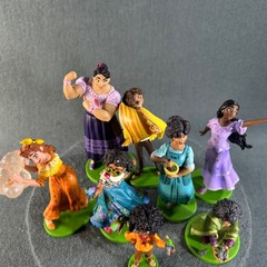 Disney Store Official Encanto Deluxe Figurine Playset Cake Toppers