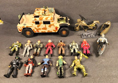 LOT OF 13 LARNARD CORPS VARIOUS YEARS 4″ LOOSE ACTION FIGURES WITH VEHICLES