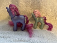 MLP G3 2004 My Little Pony Petal Blossom Flower Flash w/Accessories Purple Pink