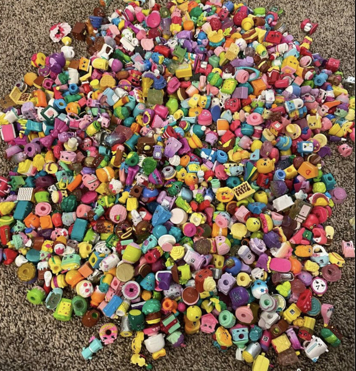 (70pcs) Shopkins Random Surprise Lot of 70 Figures- No Duplicates – Mix Seasons!