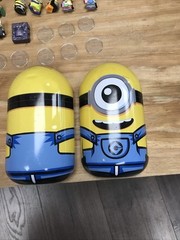 Despicable Me Mineez toy Lot 45 Figures 8 Stands 1 Metal Tin