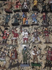 Soldiers Of Italy Lot Of 69 Figures With 2 Binders. Soldatini D’italia